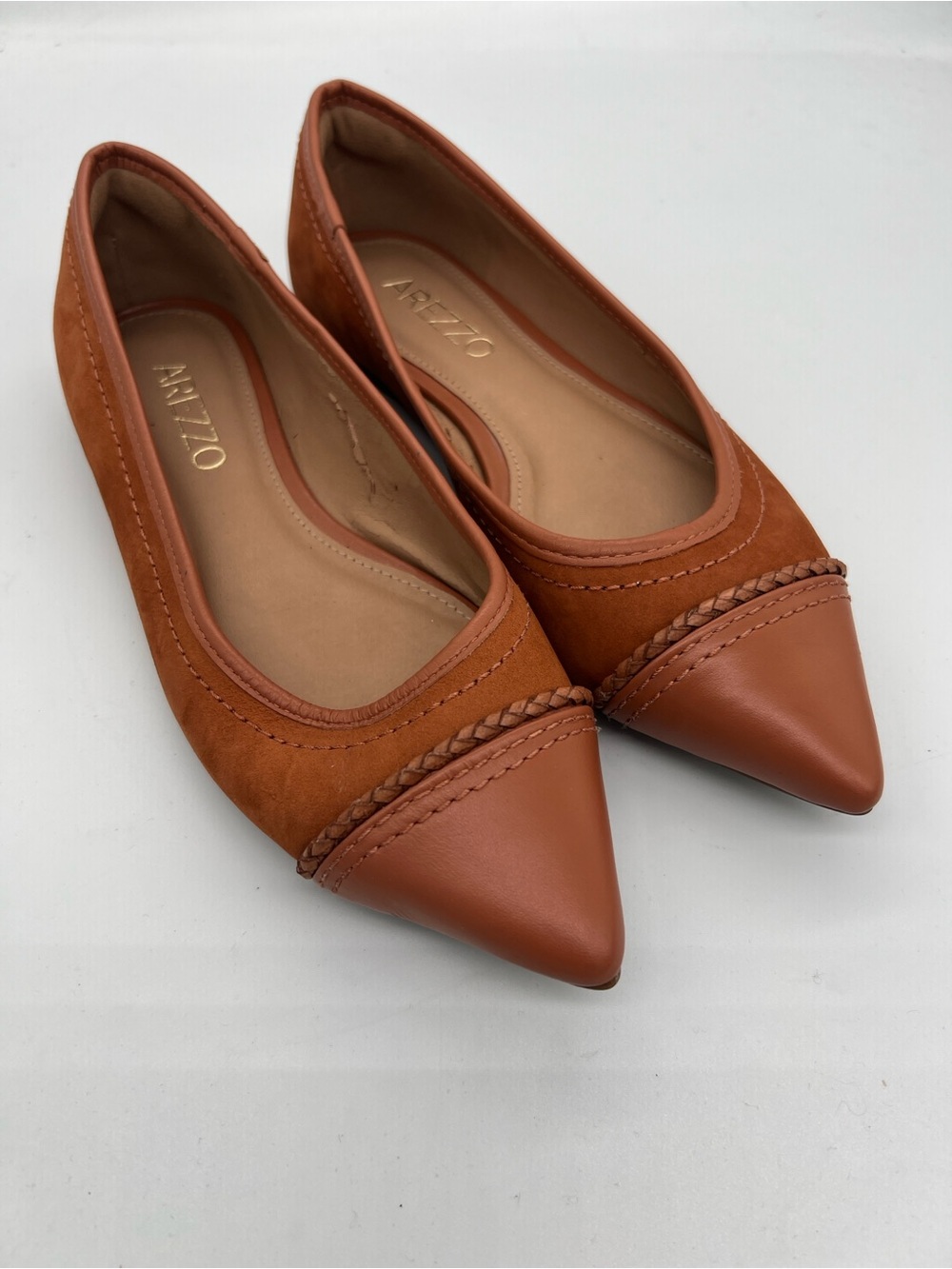 Arezzo Women's Pointed Toe ballet flats